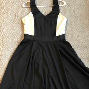 Black and white fit & flare dress size medium